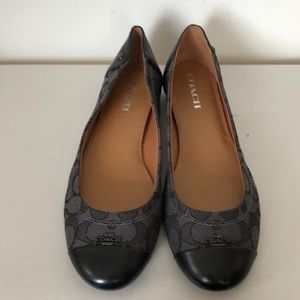 Coach signature black ballet flats